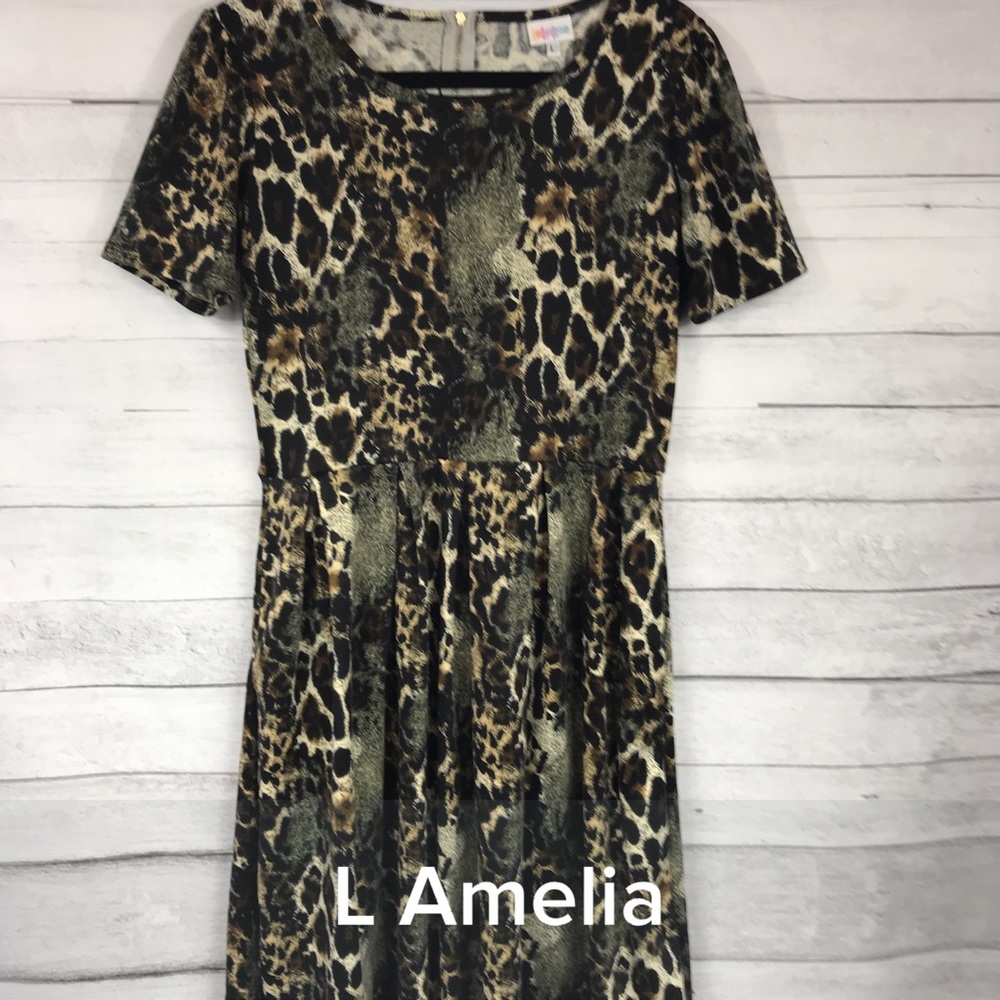 LuLaRoe Amelia Large